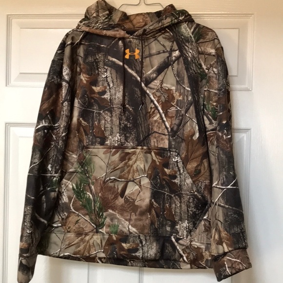 sherpa lined camo hoodie